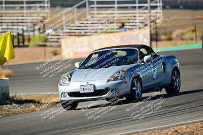 media/Oct-18-2025-Extreme Speed (Sat) [[d6d7e1fef1]]/Group 5/Session 1 (Turn 4)/